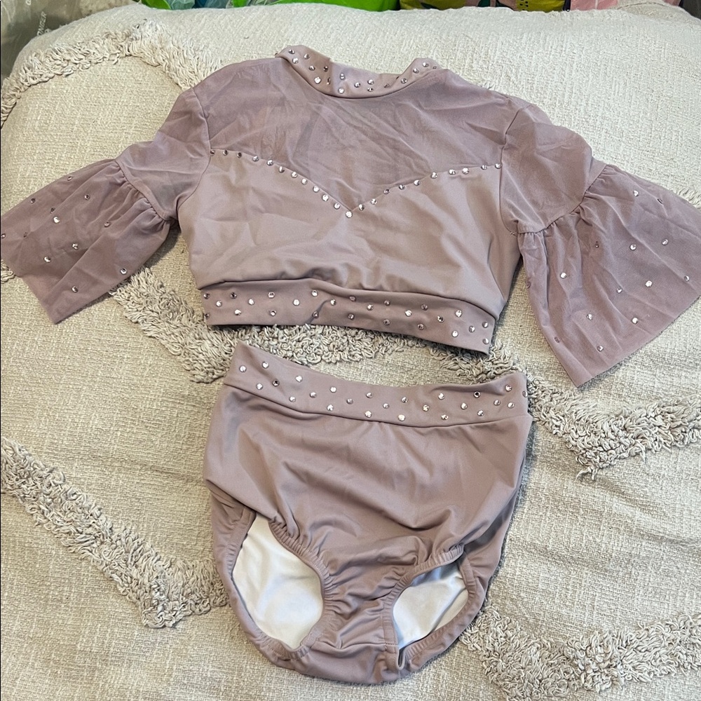 Medium Child Kelle lyrical costume